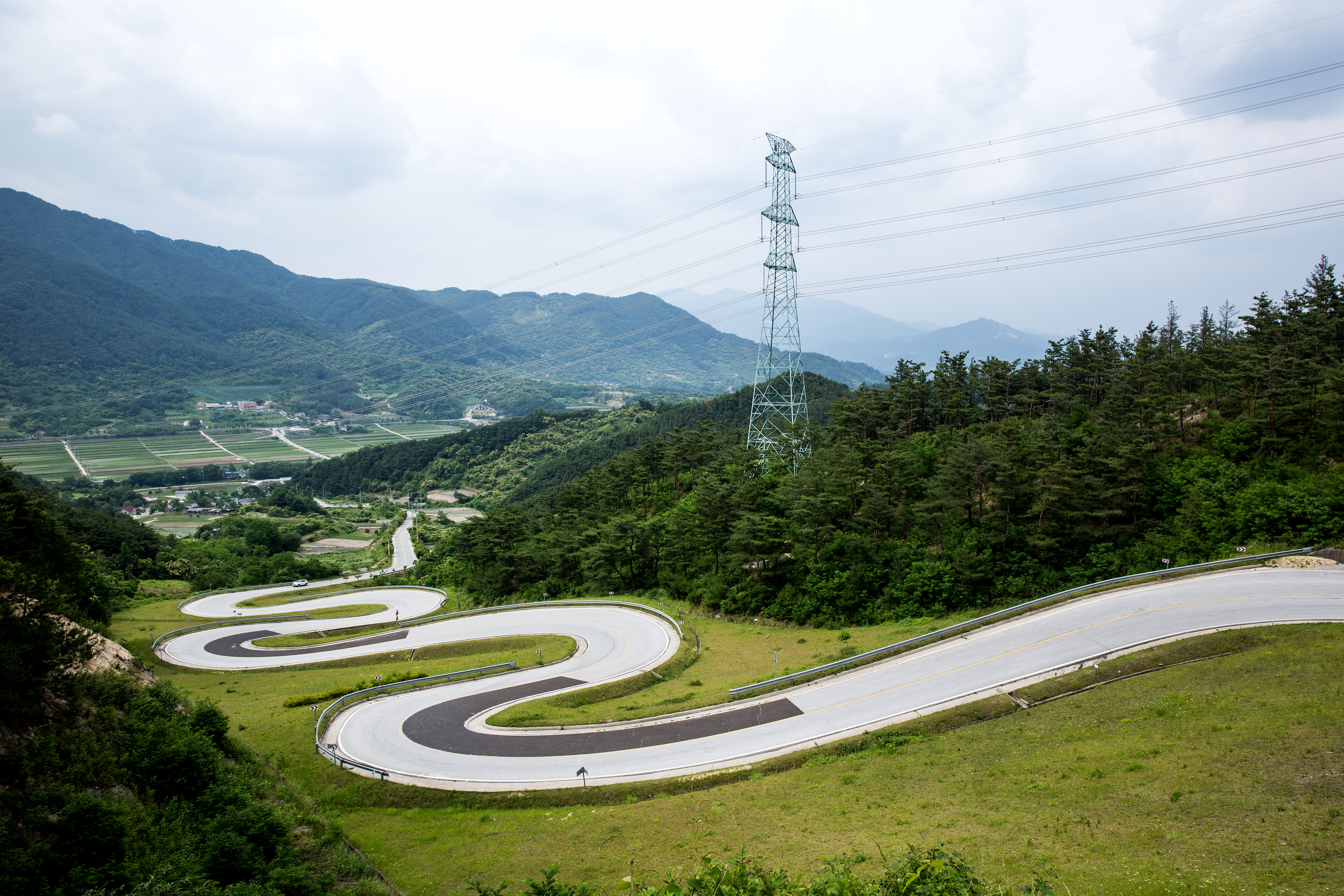 高壓線.jpg