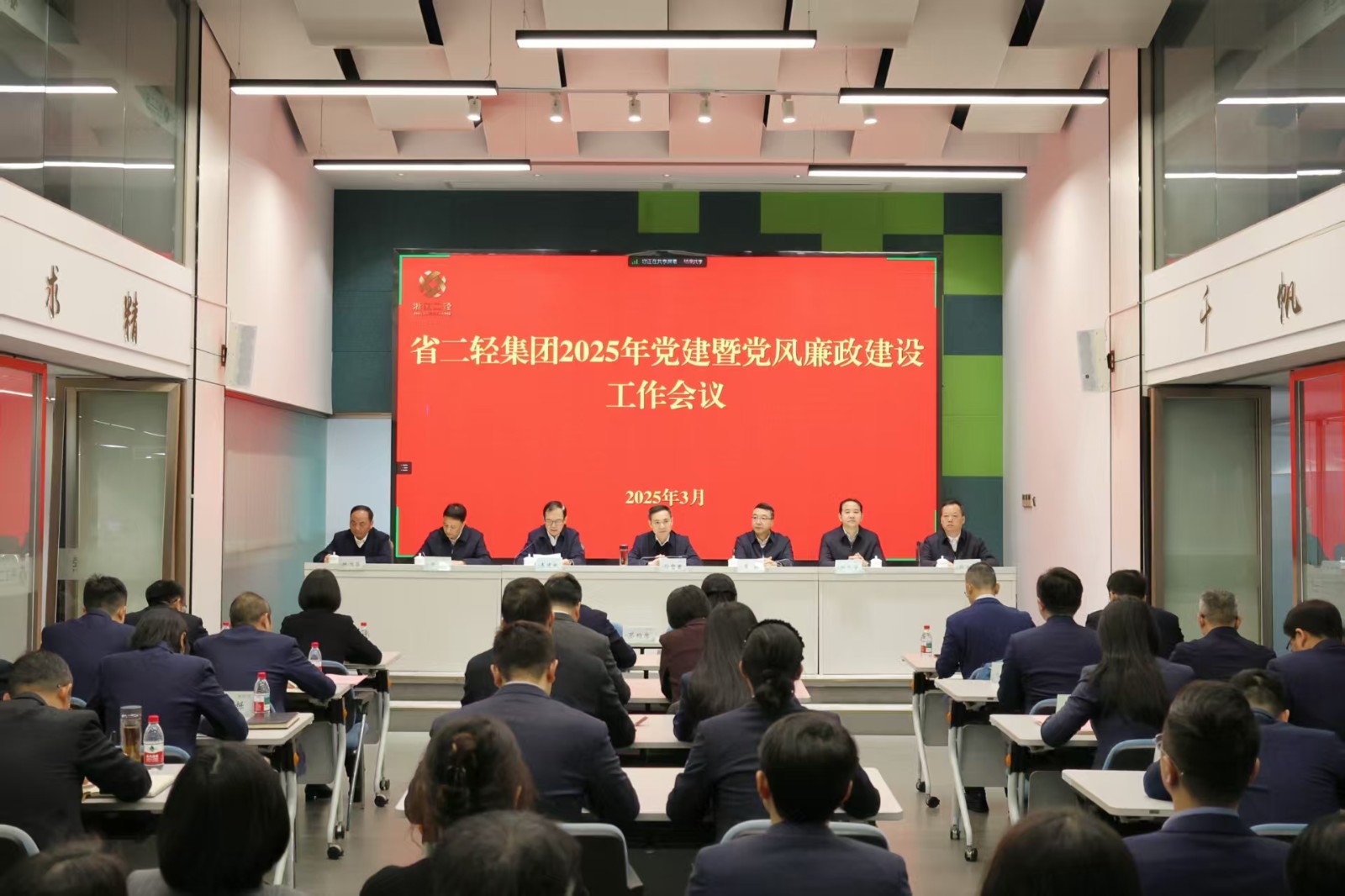 1741655067231095.jpg 181cd4822b0bf3c67eb19286949c2d0.jpg