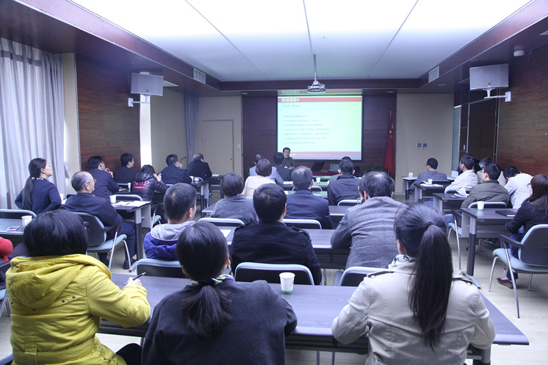 集團(tuán)公司邀請(qǐng)浙商創(chuàng)投執(zhí)行總裁劉冬秋先生作互聯(lián)網(wǎng)+專題報(bào)告