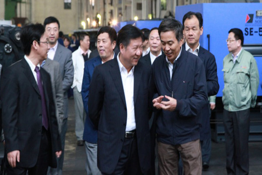 毛光烈副省長(zhǎng)一行視察申達(dá)公司