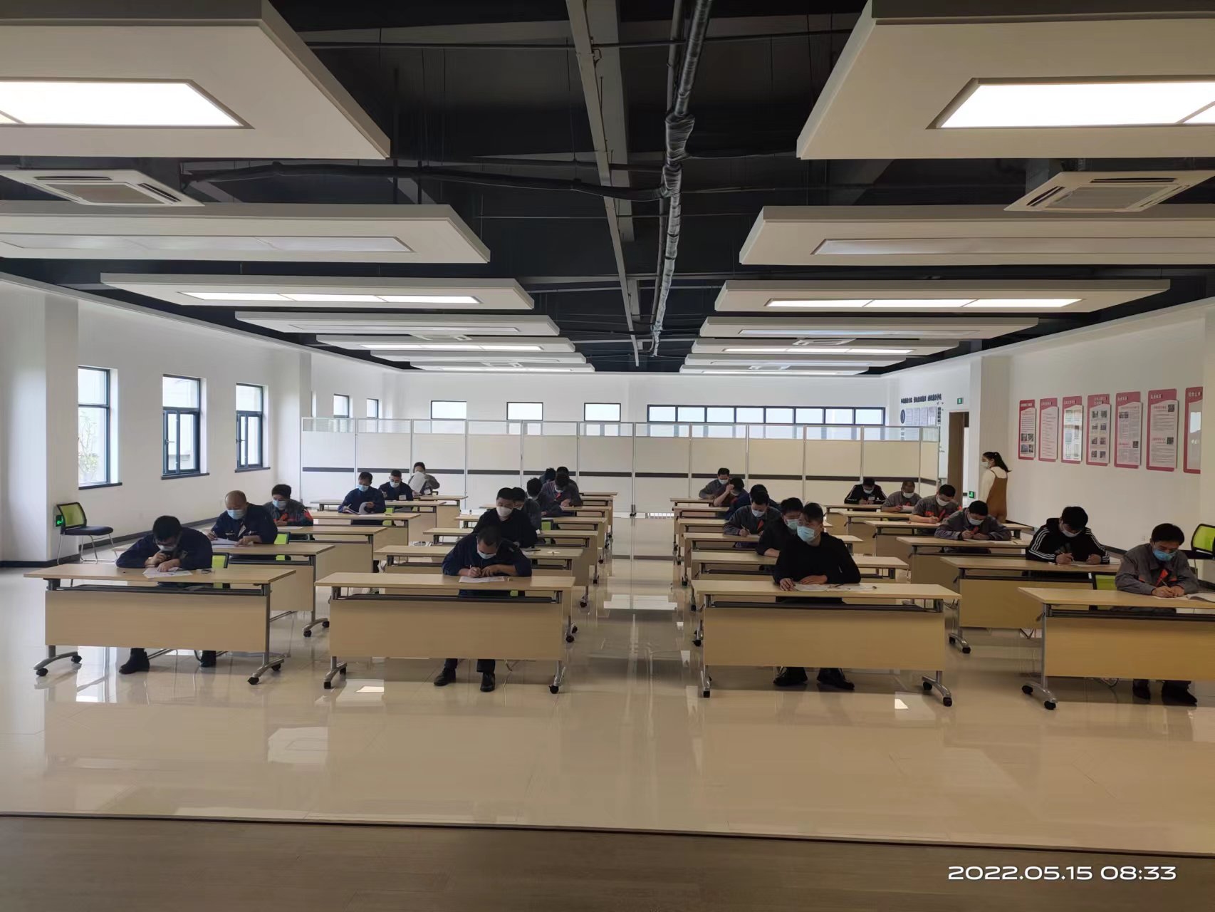 省二輕集團申達機器公司完成鉗工高級工（三級）技能等級認(rèn)定