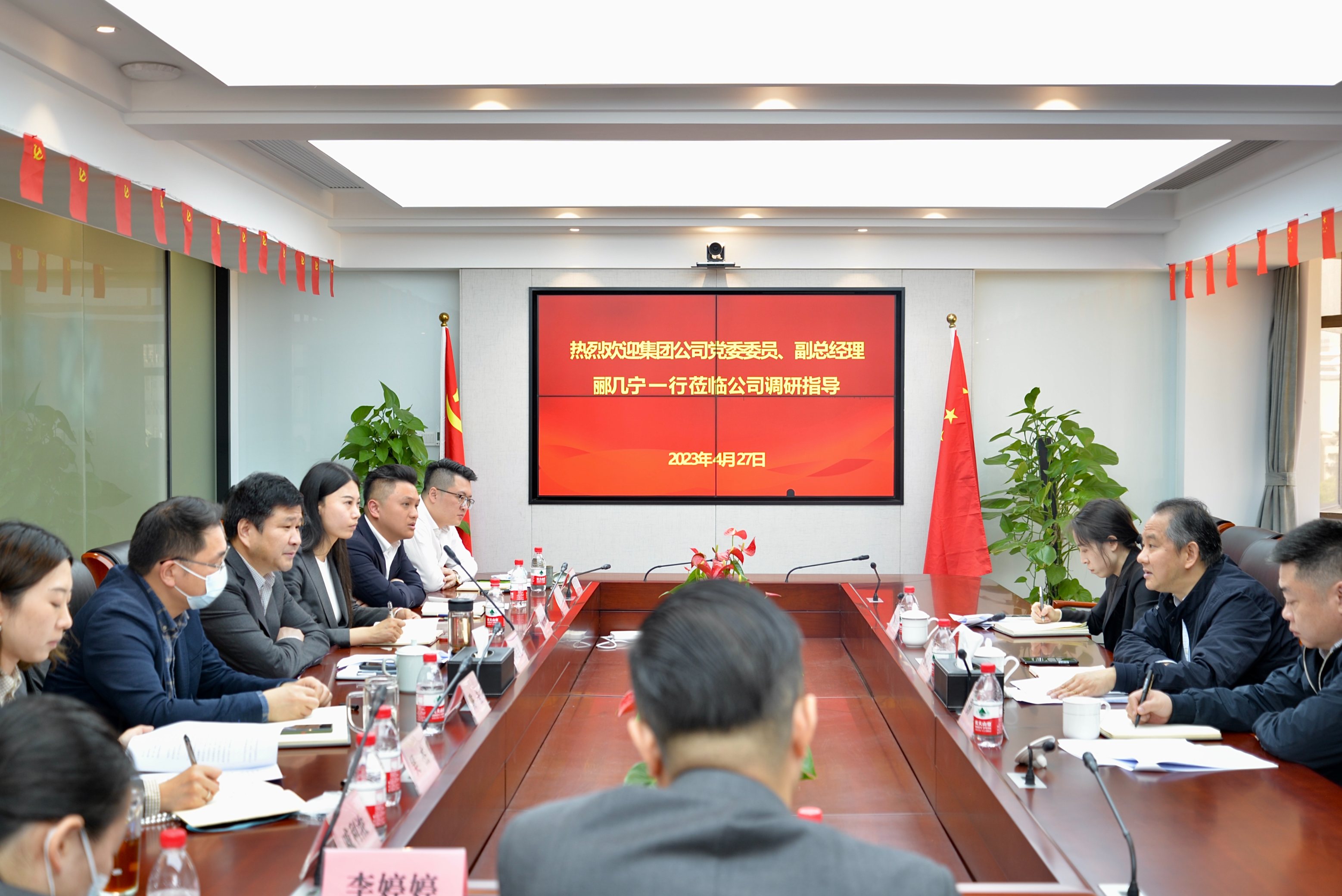 酈幾寧赴融資租賃公司開(kāi)展調(diào)查研究