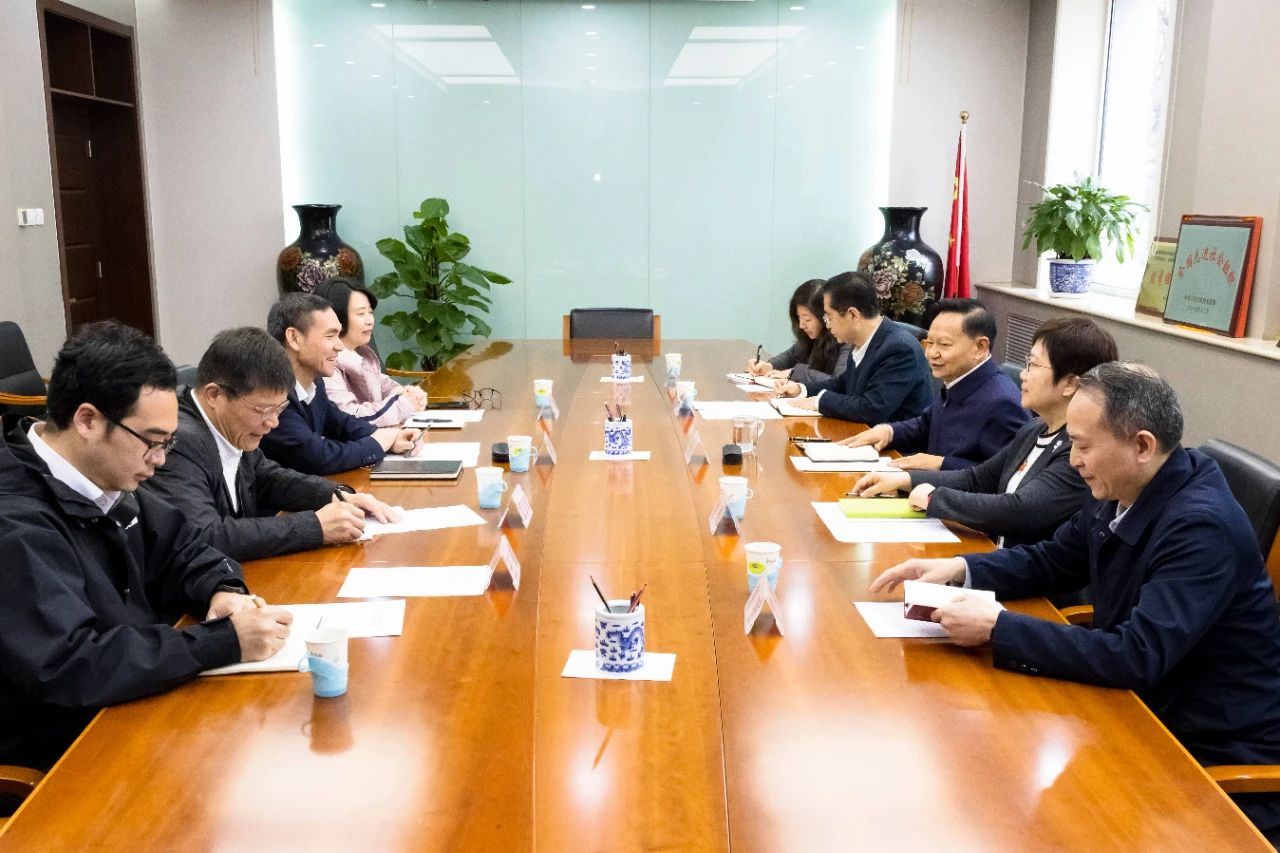 孫哲君帶隊(duì)走訪中國(guó)輕工業(yè)聯(lián)合會(huì)、中華全國(guó)手工業(yè)合作總社